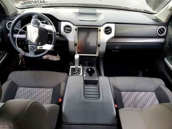 2018 TOYOTA TUNDRA