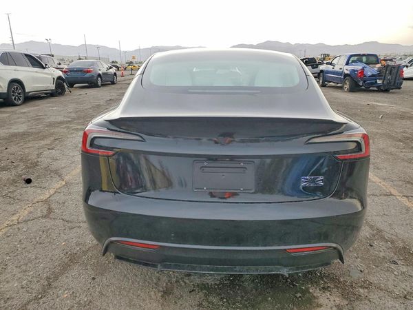 2026 TESLA MODEL 3