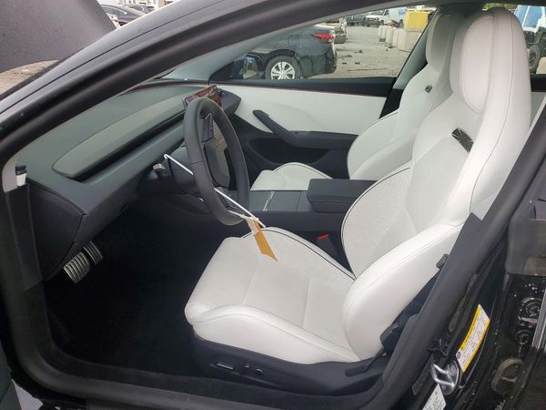 2026 TESLA MODEL 3