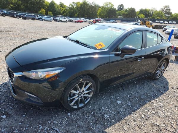 2018 MAZDA 3