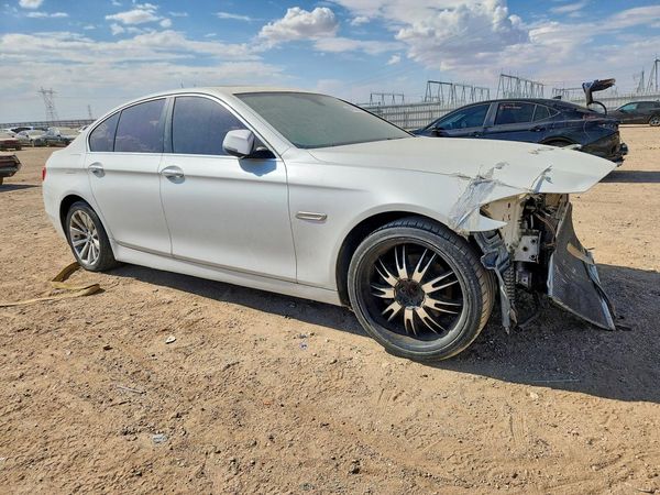 2014 BMW 5 SERIES — Passenger 3/4