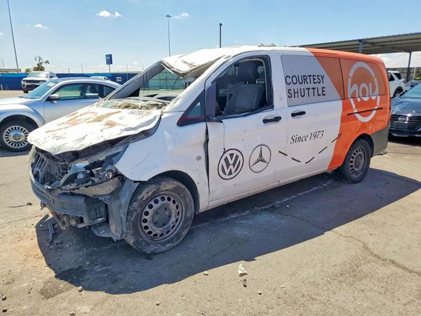 2019 MERCEDES-BENZ METRIS