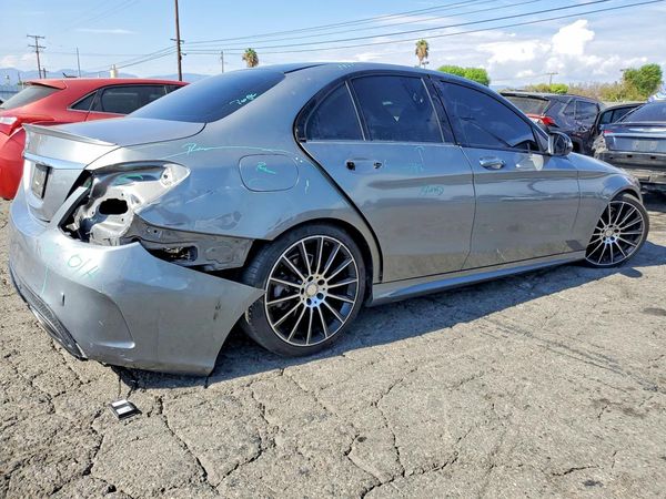 2016 MERCEDES-BENZ C C300