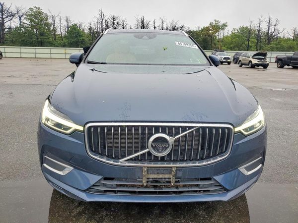 2020 VOLVO XC60 Inscription