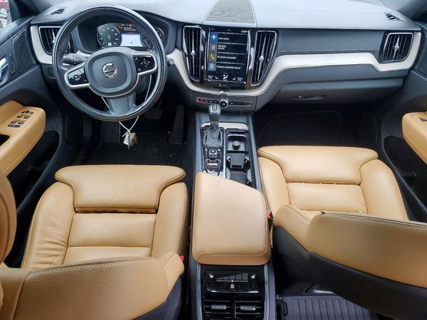 2020 VOLVO XC60 Inscription