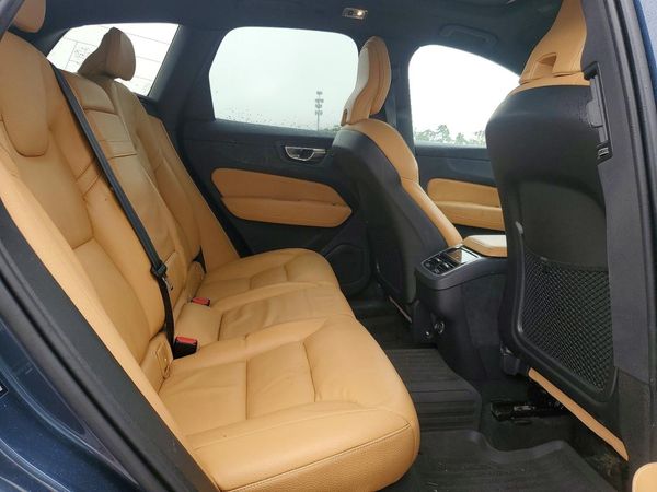 2020 VOLVO XC60 Inscription