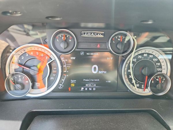 2016 RAM 1500 SLT