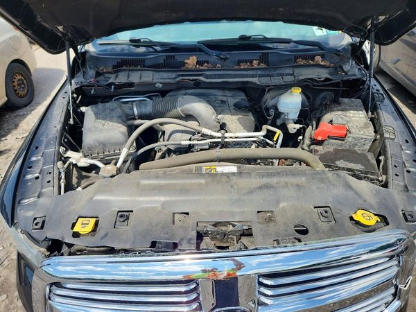 2016 RAM 1500 SLT