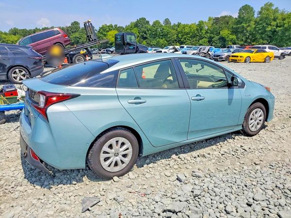 2021 TOYOTA PRIUS