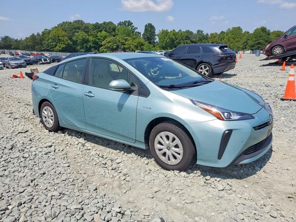 2021 TOYOTA PRIUS