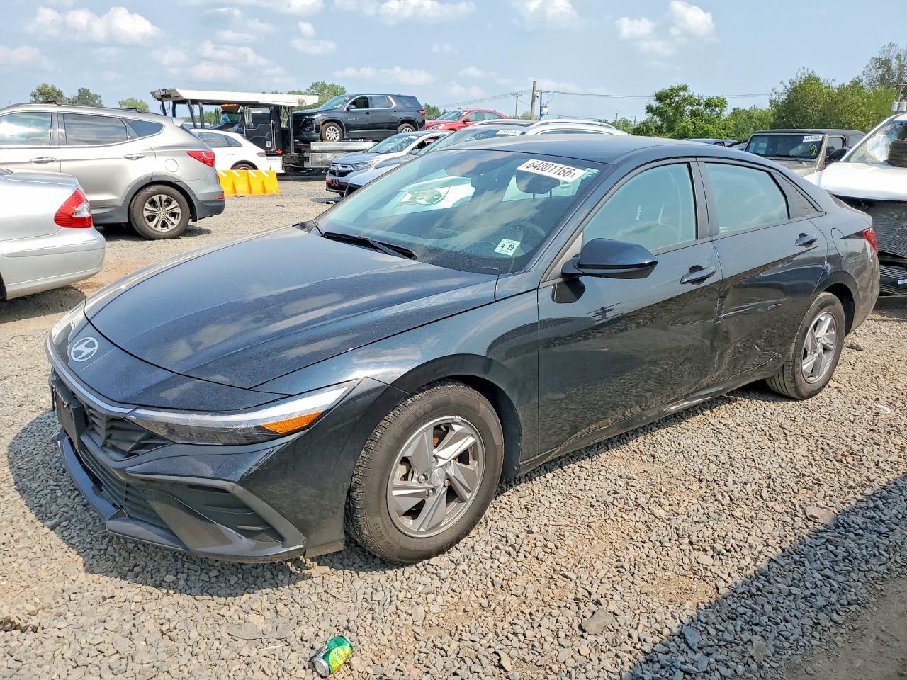 2024 HYUNDAI ELANTRA SE