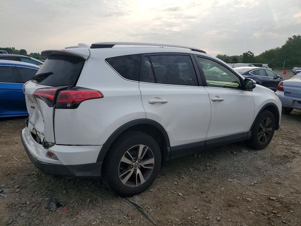 2018 TOYOTA RAV4 Adventure/XLE