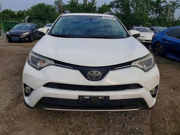 2018 TOYOTA RAV4 Adventure/XLE