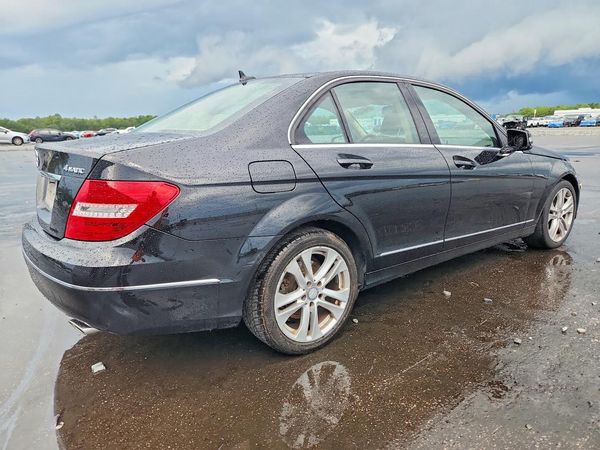 2014 MERCEDES-BENZ C C300 4 MATIC