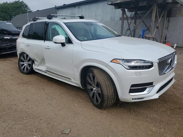 2021 VOLVO XC90 Inscription — Passenger 3/4