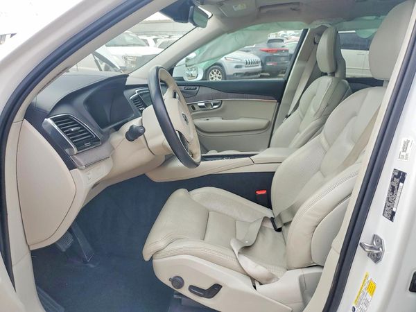 2021 VOLVO XC90 Inscription — DENT
