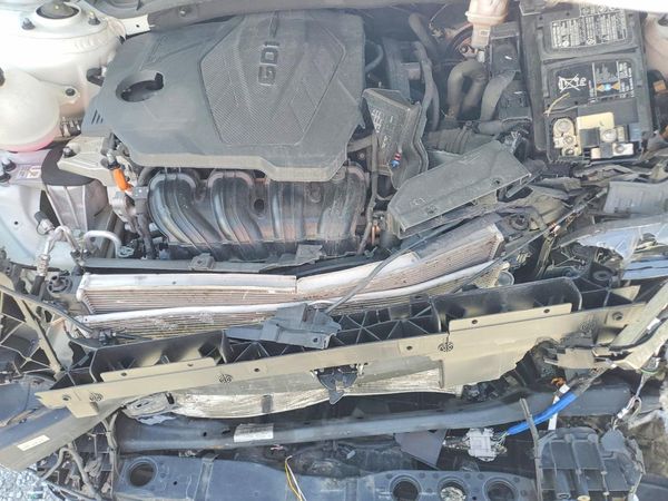 2025 HYUNDAI TUCSON SEL — Engine bay