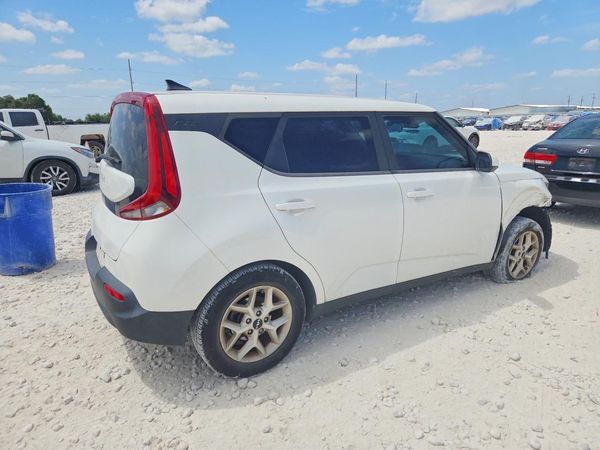 2022 KIA SOUL