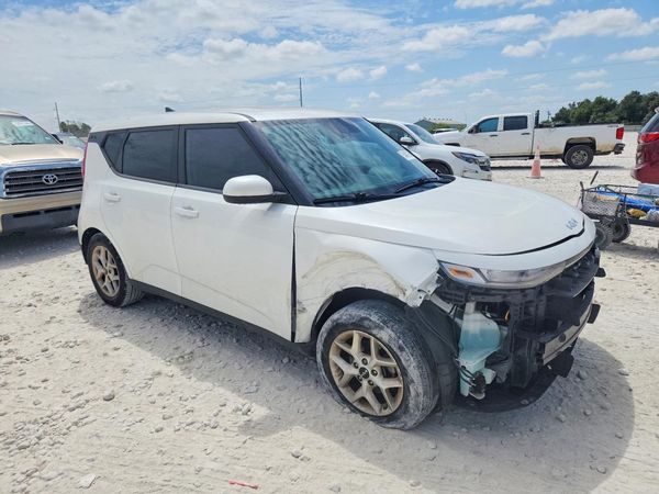 2022 KIA SOUL