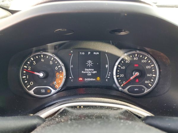 2018 JEEP RENEGADE LATITUDE 4X2
