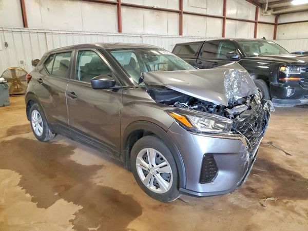 2024 NISSAN KICKS S — Passenger 3/4