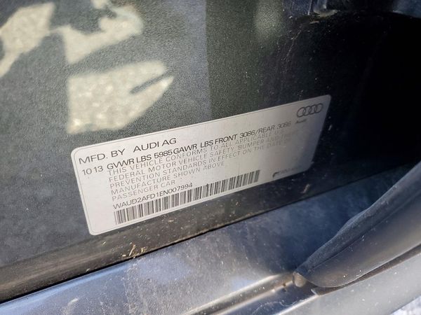 2014 AUDI S8 — VINS