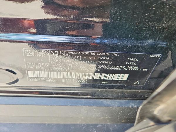 2023 TOYOTA RAV4 XLE