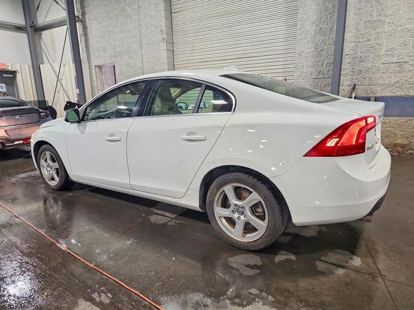 2013 VOLVO S60