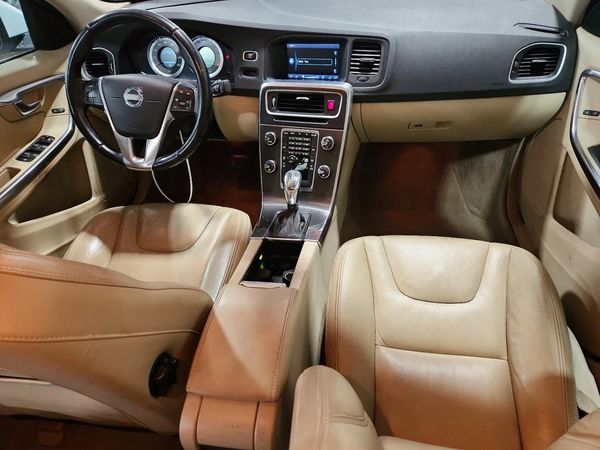 2013 VOLVO S60