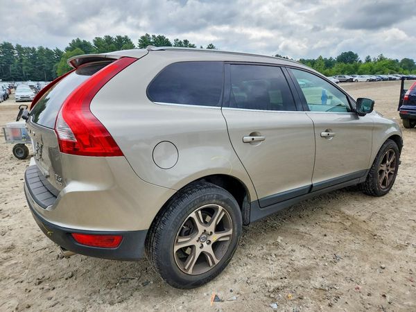 2013 VOLVO XC60
