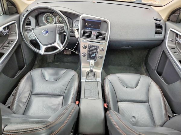 2013 VOLVO XC60