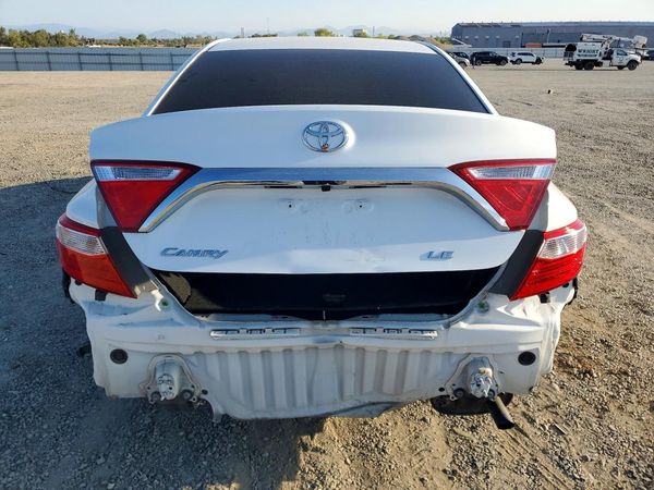 2016 TOYOTA CAMRY