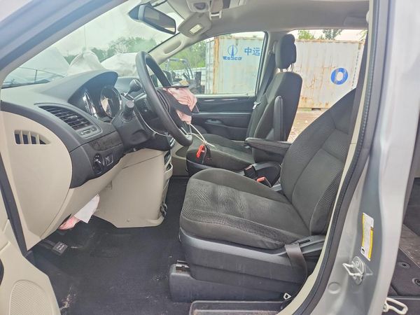2020 DODGE GRAND CARAVAN SE
