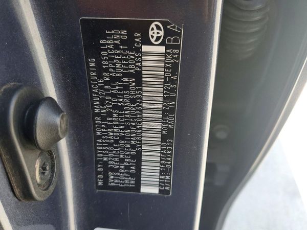2017 TOYOTA COROLLA