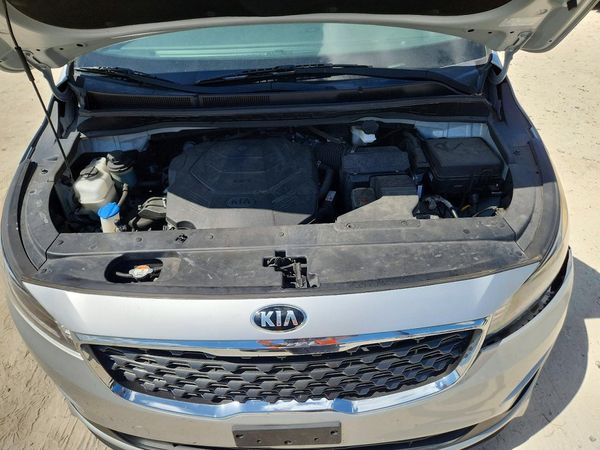 2021 KIA SEDONA LX, EX
