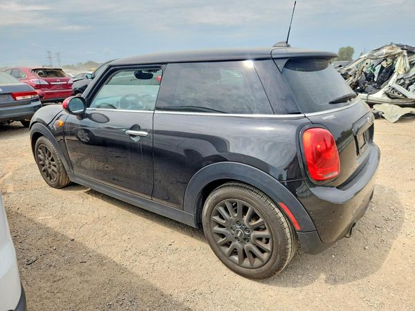 2017 MINI COOPER