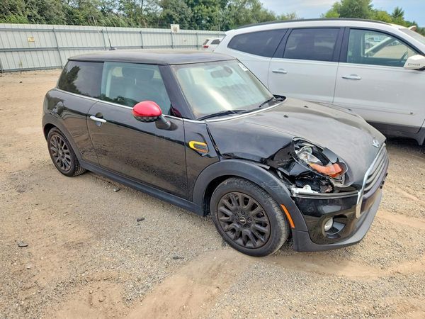 2017 MINI COOPER