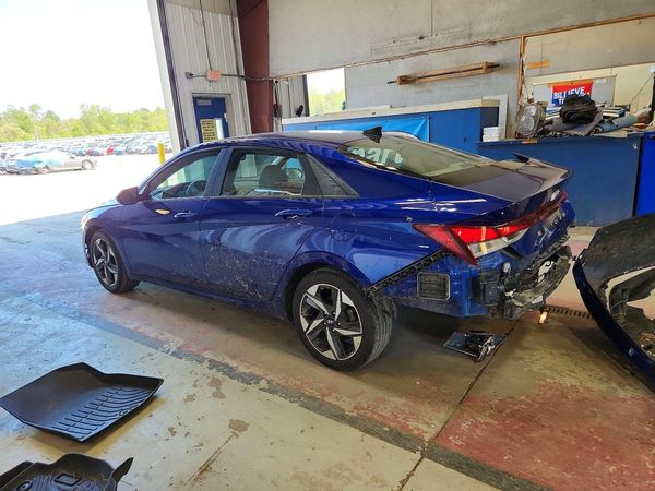 2023 HYUNDAI ELANTRA