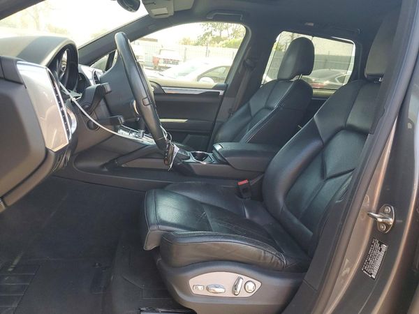 2013 PORSCHE CAYENNE