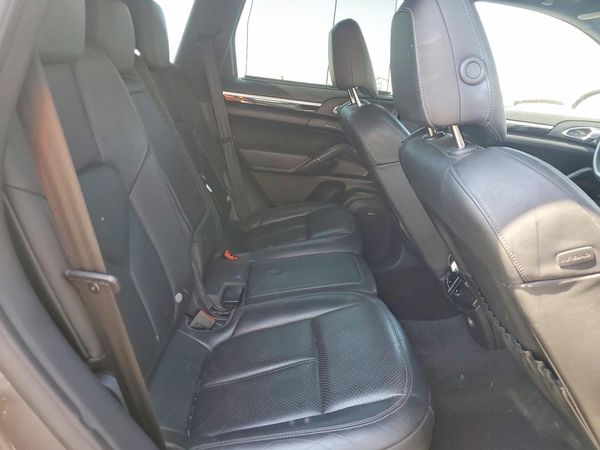2013 PORSCHE CAYENNE