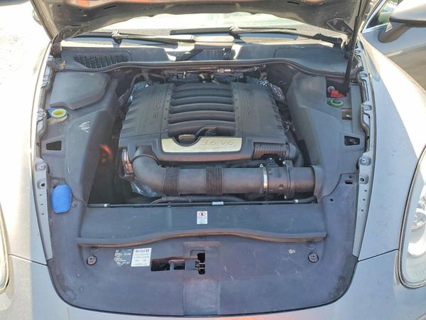 2013 PORSCHE CAYENNE