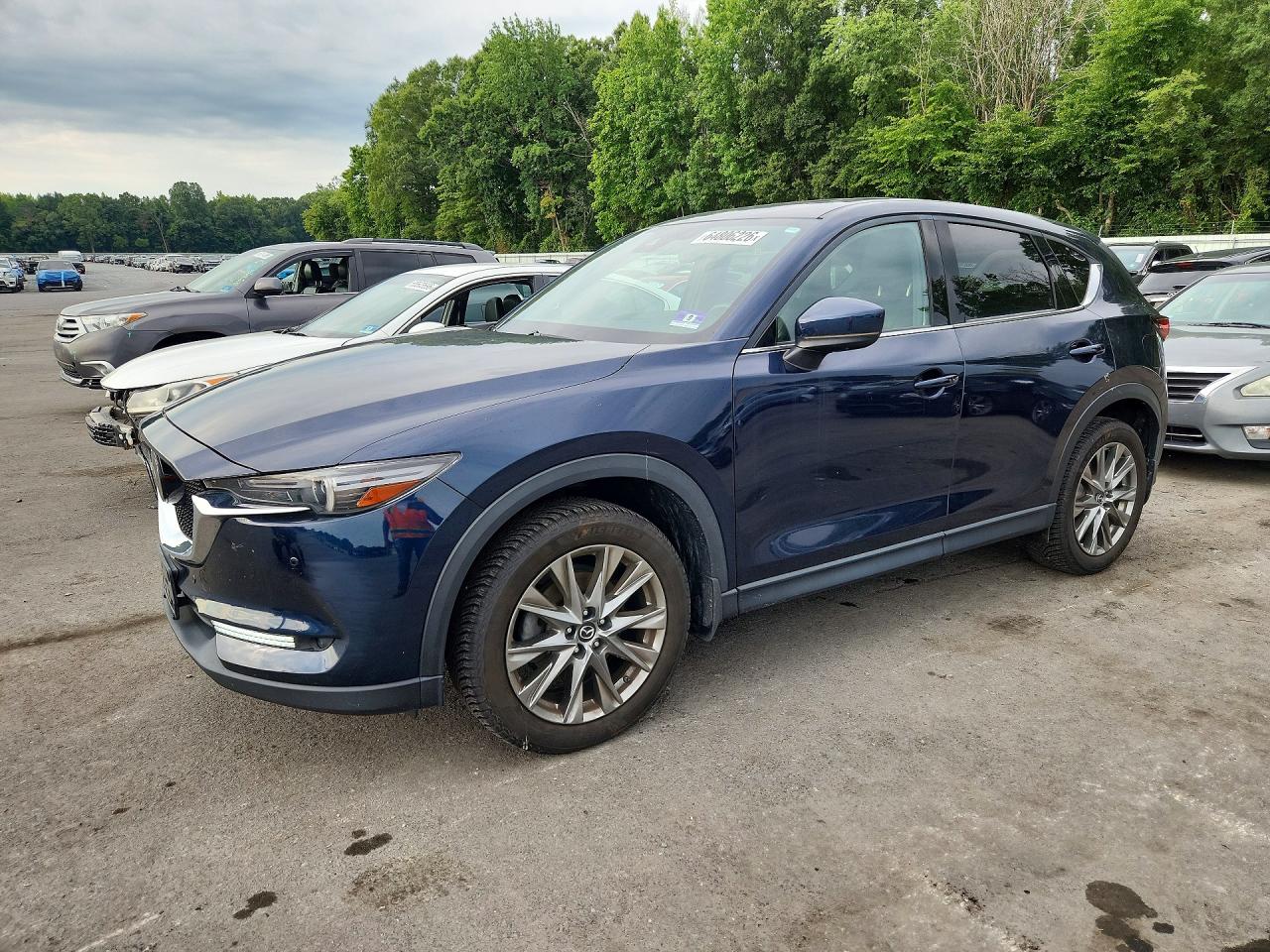 2019 MAZDA CX-5 Signature