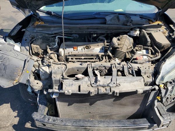 2014 HONDA CRV LX — Engine bay