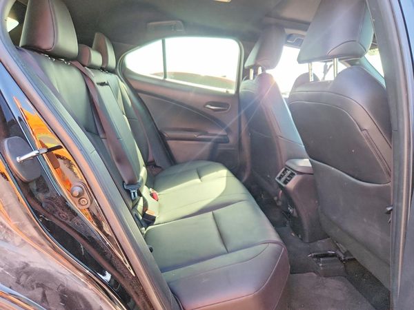 2020 LEXUS UX 200 Premium