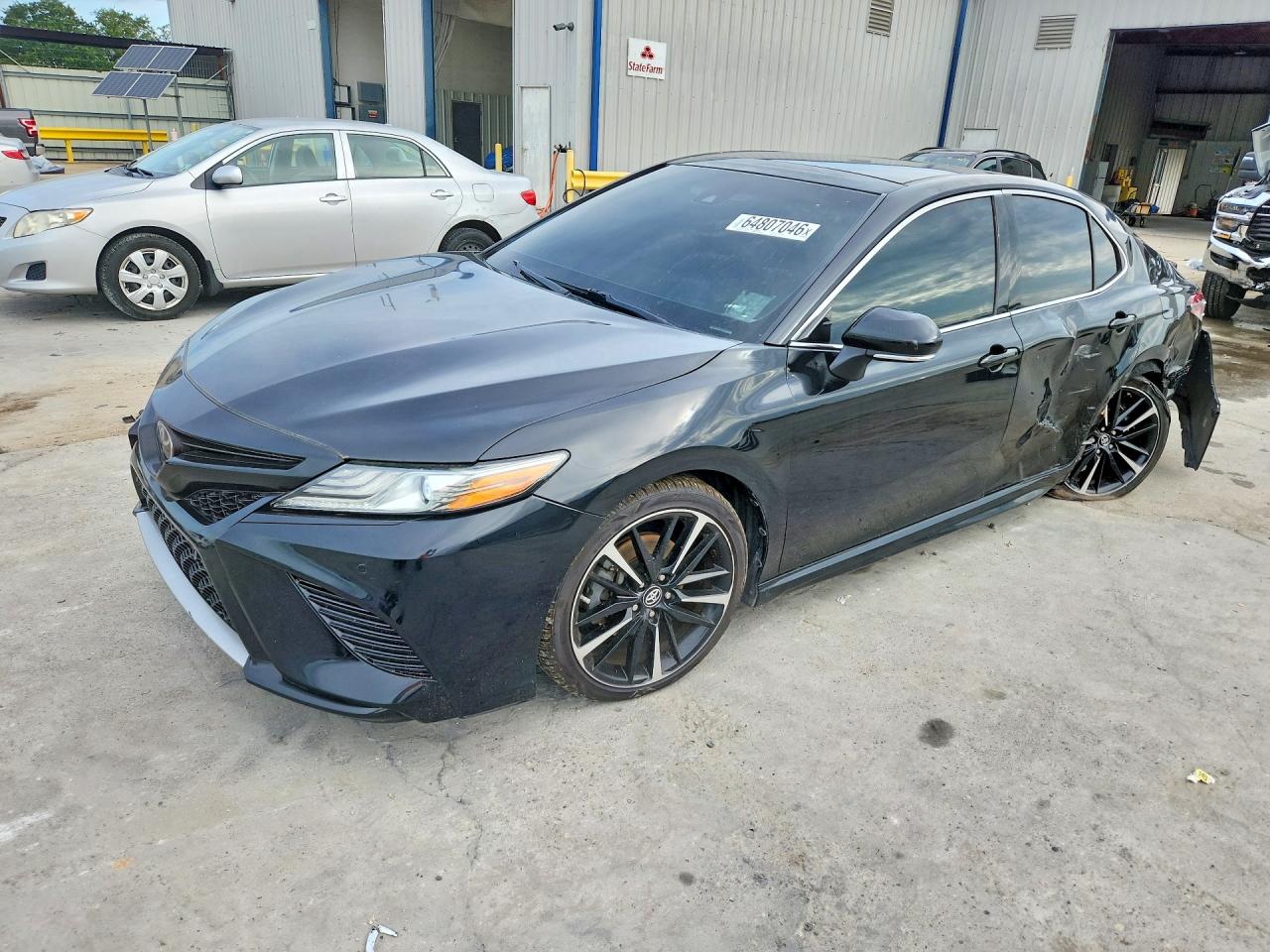 2018 TOYOTA CAMRY