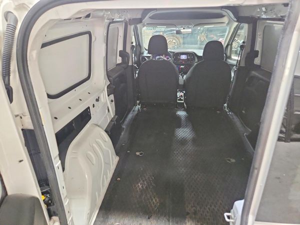 2021 RAM PROMASTER CITY SLT