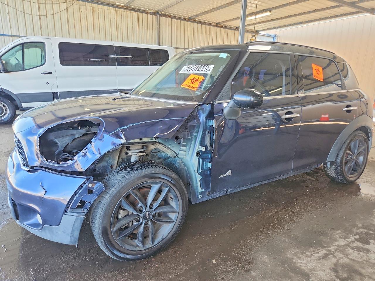 2014 MINI COOPER — Front 3/4