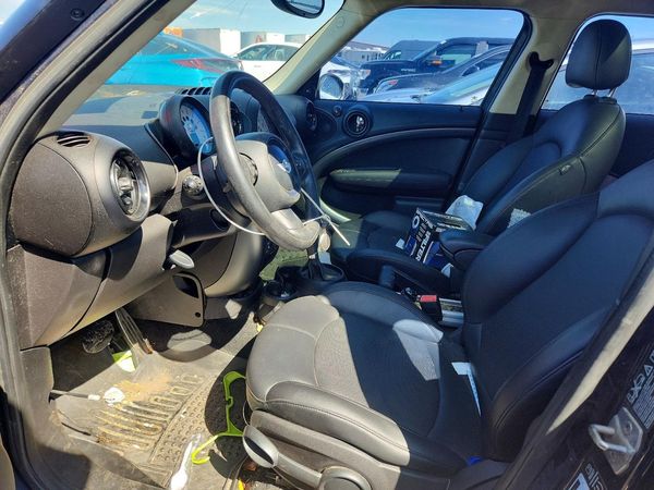 2014 MINI COOPER — DENT