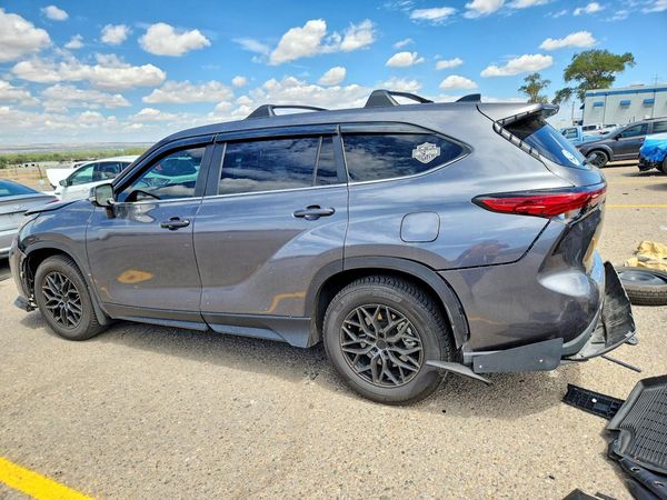 2023 TOYOTA HIGHLANDER