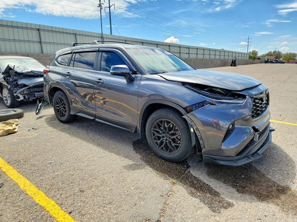 2023 TOYOTA HIGHLANDER